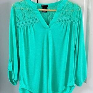 New Directions Medium Aqua Lace Yoke 3/4 Sleeve Blouse